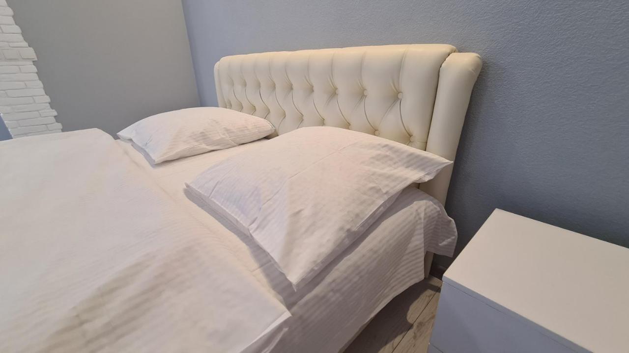 Apartaments On Vulytsia Heroiv Ato 32 Kryvyj Rih Exteriér fotografie