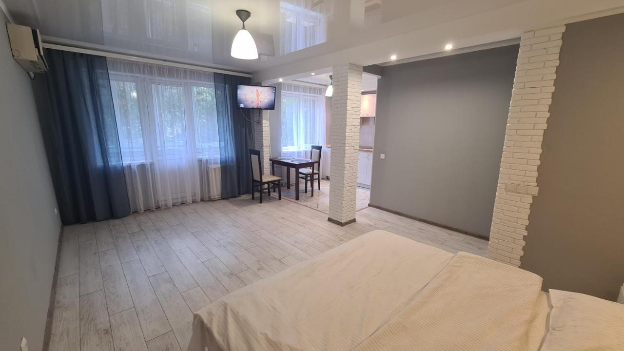 Apartaments On Vulytsia Heroiv Ato 32 Kryvyj Rih Exteriér fotografie