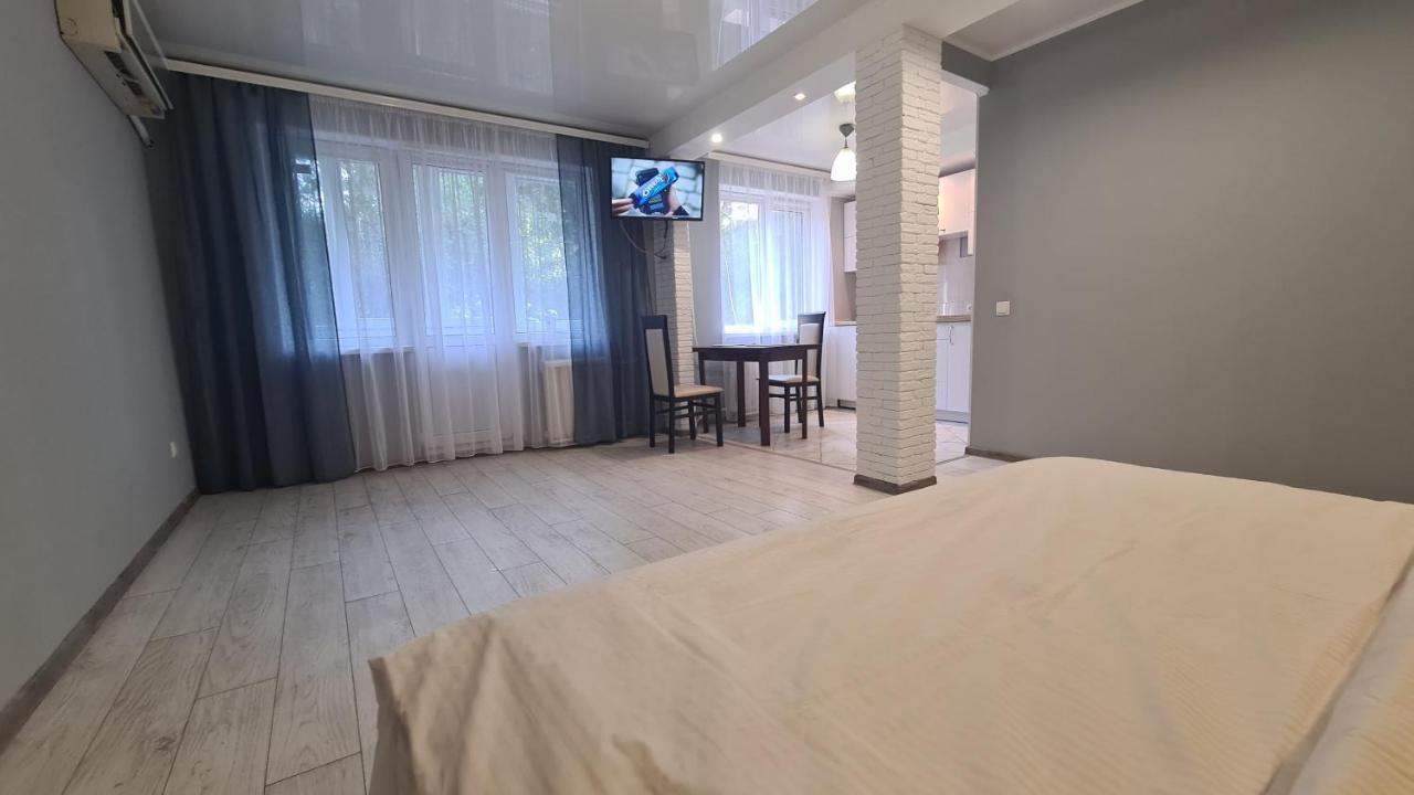 Apartaments On Vulytsia Heroiv Ato 32 Kryvyj Rih Exteriér fotografie